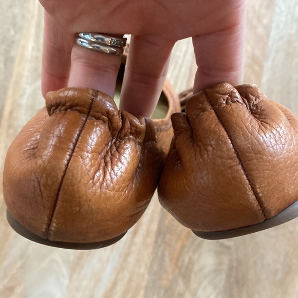 Tory Burch Flats Size 8 - Picture 4 of 6